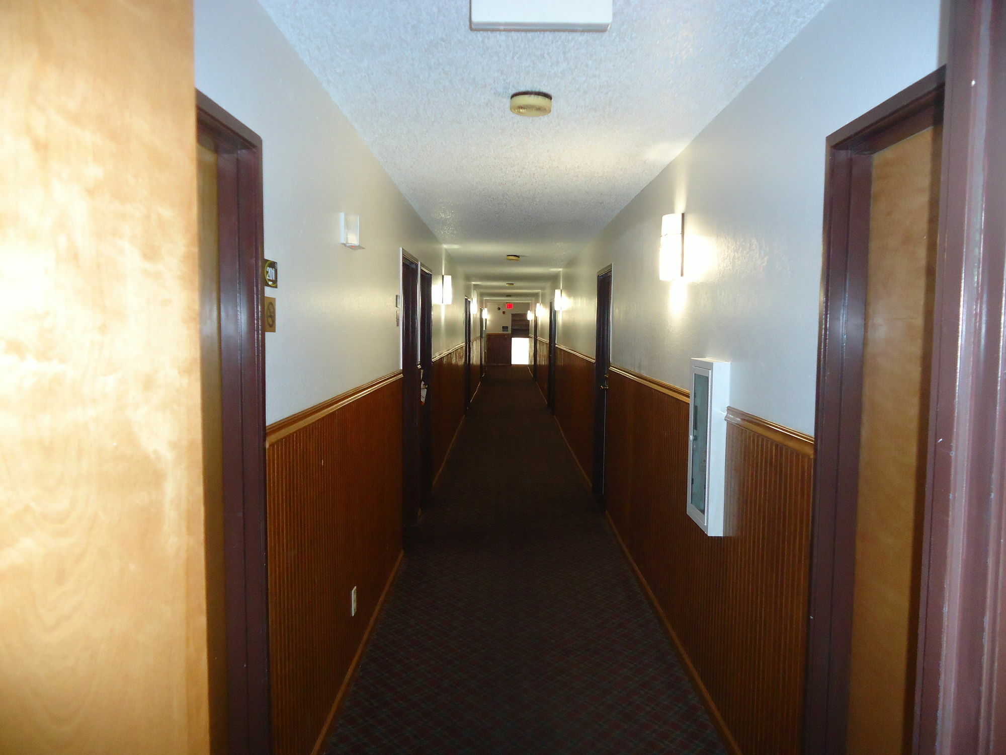 Super 8 By Wyndham Kansas City At Barry Road/Airport Bagian luar foto